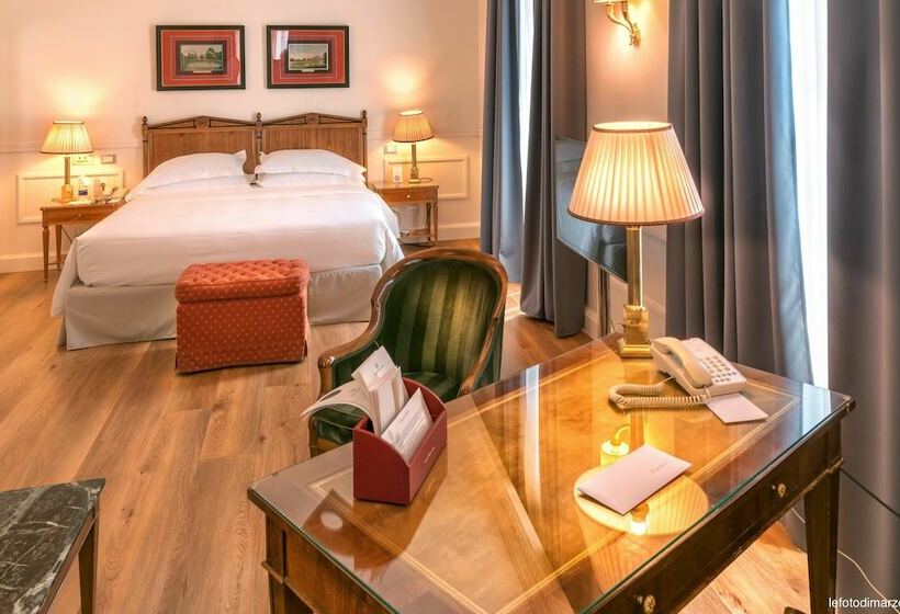 غرفة قياسية ثلاثية, Grand Hotel Sitea