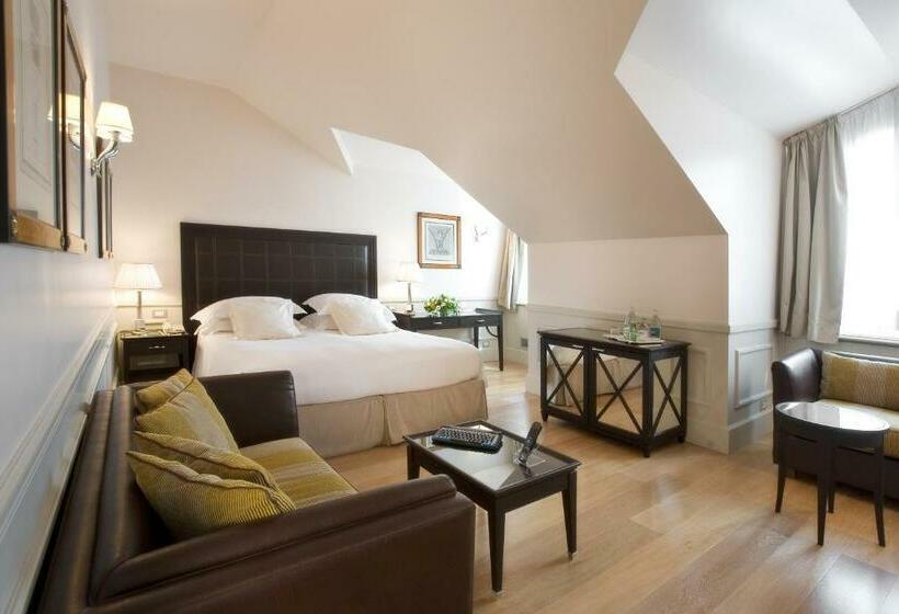 غرفة إدارية ثلاثية, Grand Hotel Sitea