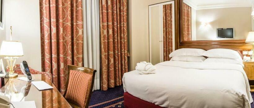 غرفة إقتصادية, Grand Hotel Sitea