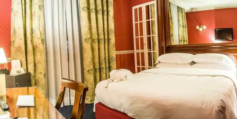 اتاق اکونومی, Grand Hotel Sitea
