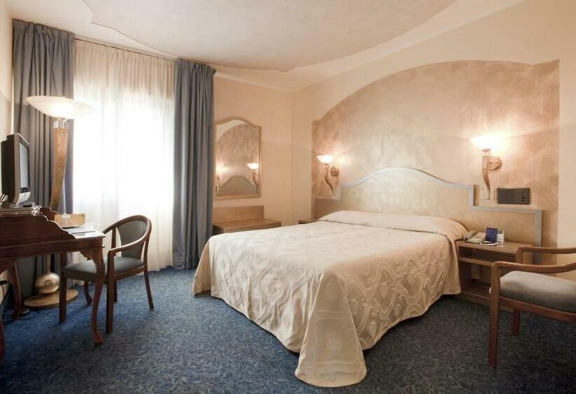 اتاق کلاسیک, Amadeus