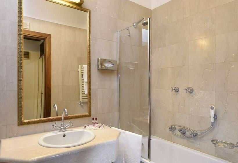 اتاق کلاسیک, Amadeus