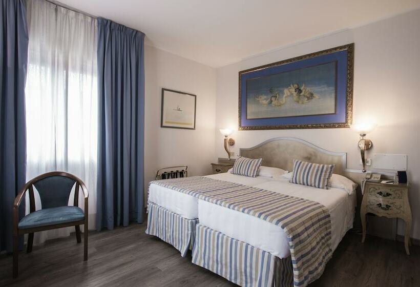 اتاق سوپریور, Amadeus