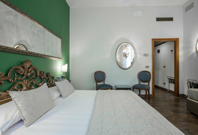 اتاق سوپریور, Amadeus