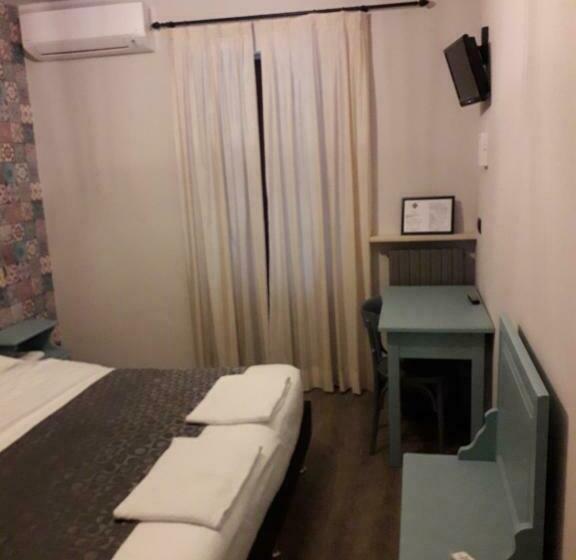 스탠다드 싱글 룸, & Apartments  Perpoin