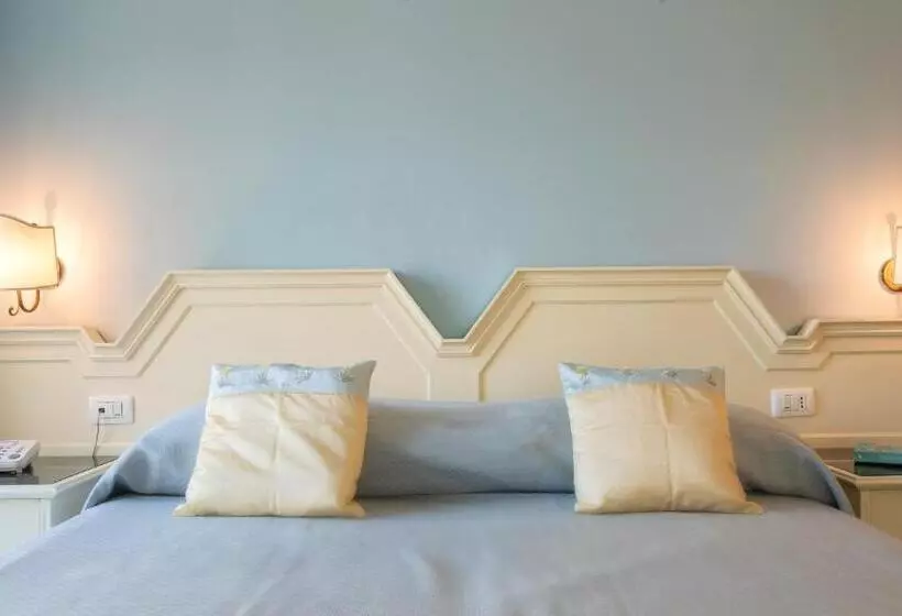 اتاق اکونومی, Ascot Sorrento