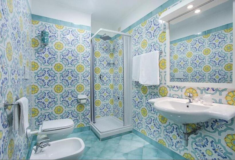Habitación Economy, Ascot Sorrento