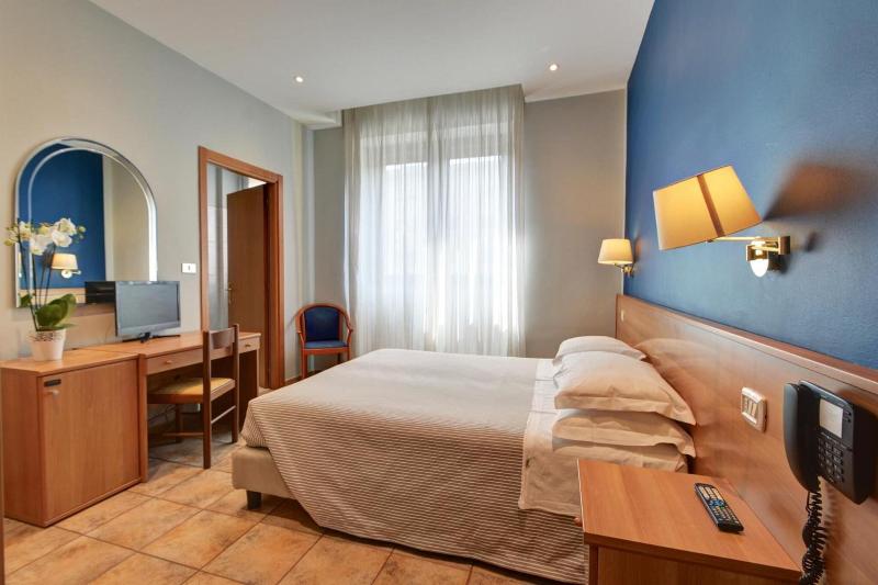 اتاق استاندارد, Astor