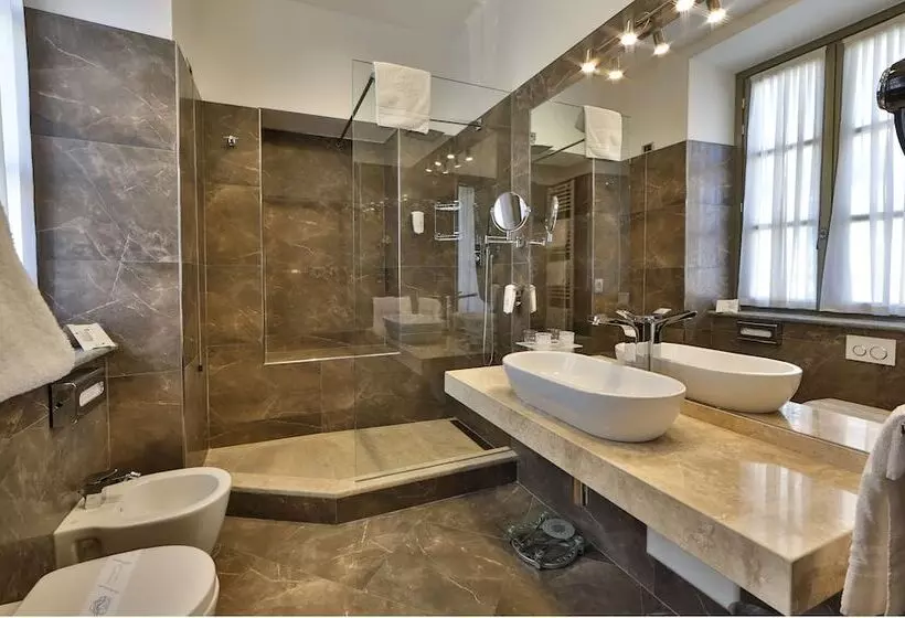 سوییت جونیور, Best Western Plus Hotel Genova