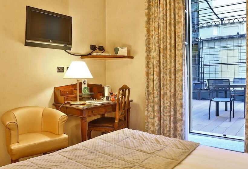 جناح جونيور, Best Western Plus Hotel Genova