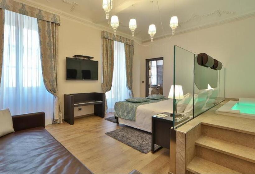 جناح جونيور, Best Western Plus Hotel Genova
