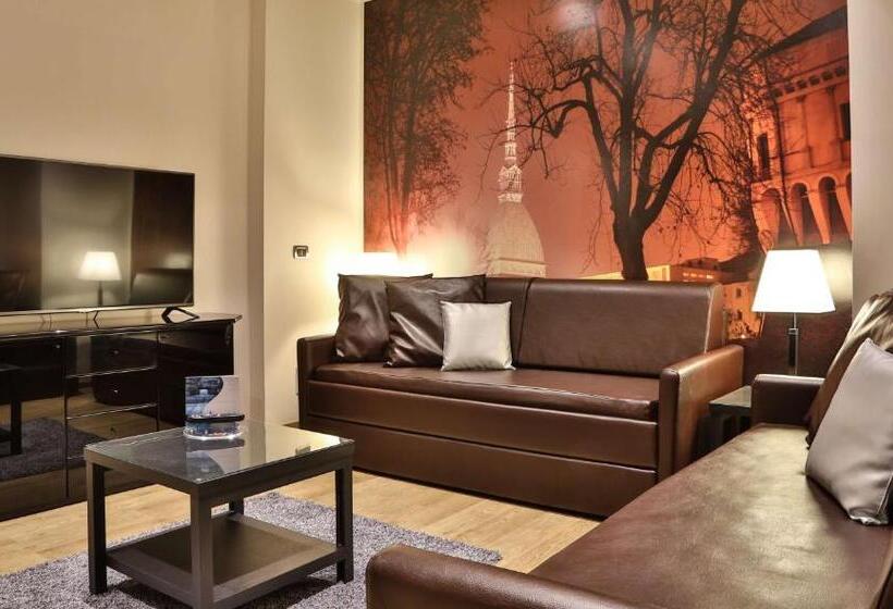 جناح جونيور, Best Western Plus Hotel Genova