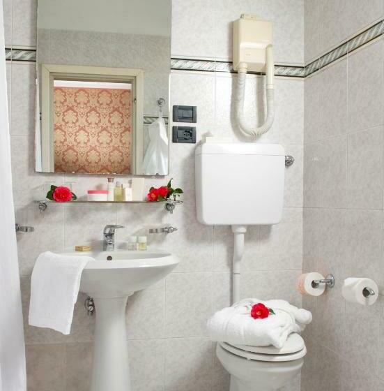 Standard Interior Room, Carlton on The Grand Canal