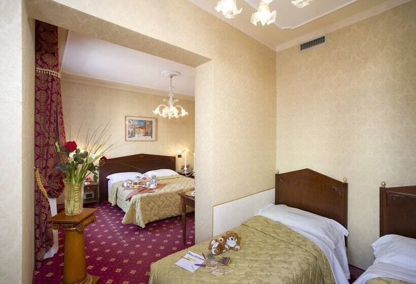 Classic Room, Carlton on The Grand Canal