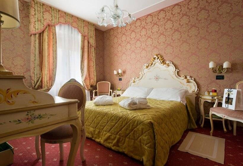 غرفة كلاسيكية, Carlton on The Grand Canal