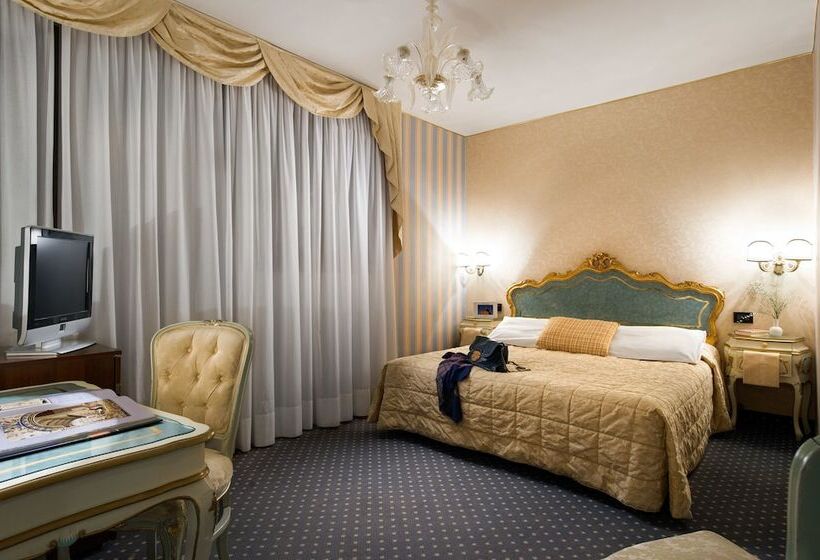 غرفة سوبيريور, Carlton on The Grand Canal