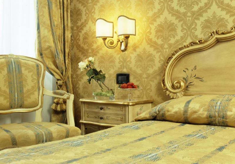 Superior Room, Carlton on The Grand Canal