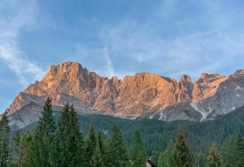 חדר סטנדרט נוף להרים, Colfosco