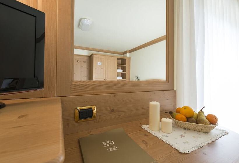 غرفة عائلية, Colfosco