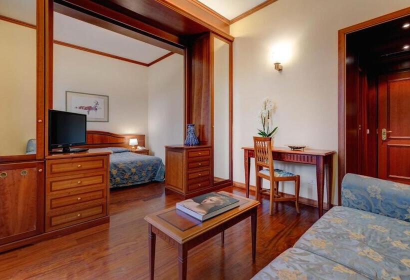 スタンダードトリプルルーム, Continental