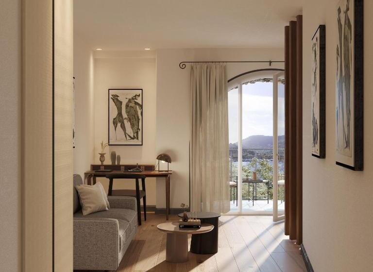 デラックスジュニアスイート, Continental