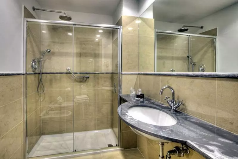 اتاق استاندارد با چشمانداز باغ, Continental