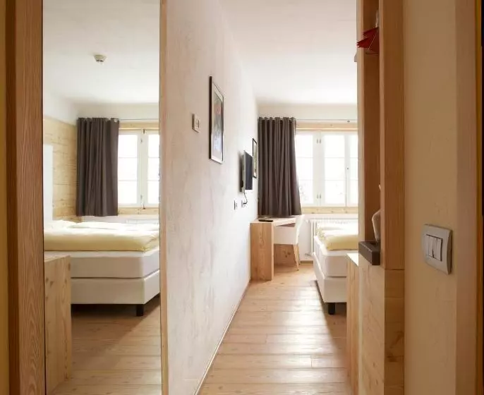 Standard-huone, Costabella