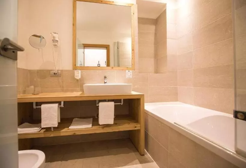 Standard-huone, Costabella