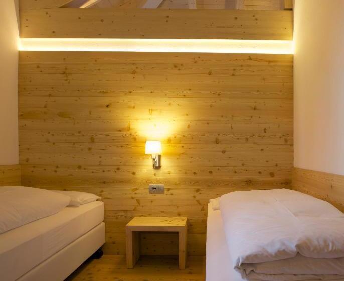 スイート, Costabella