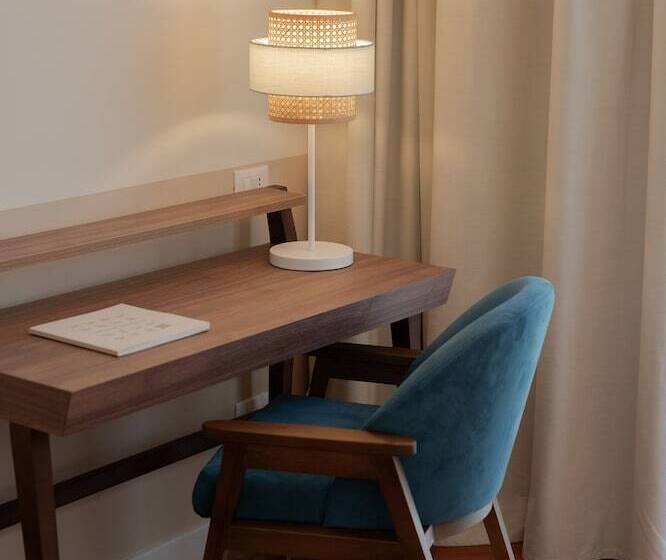 חדר סופריור יחיד, Delfino Taranto