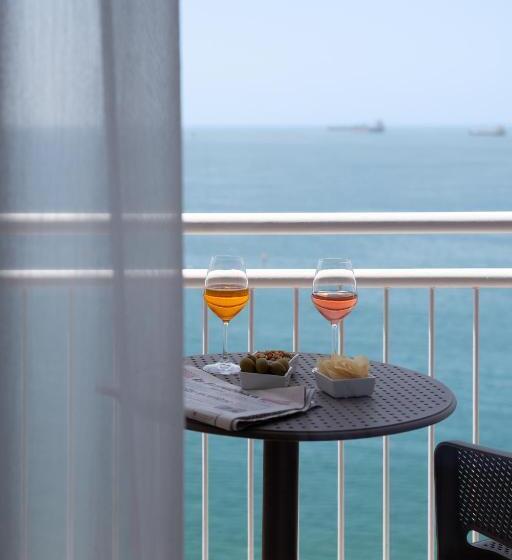 חדר סופריור יחיד נוף לים, Delfino Taranto