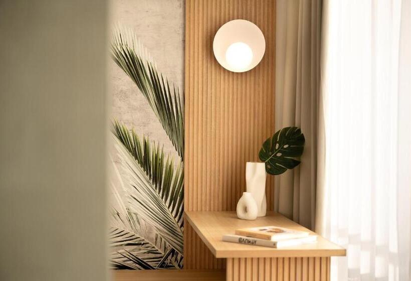 סוויטה נוף לים, Delfino Taranto