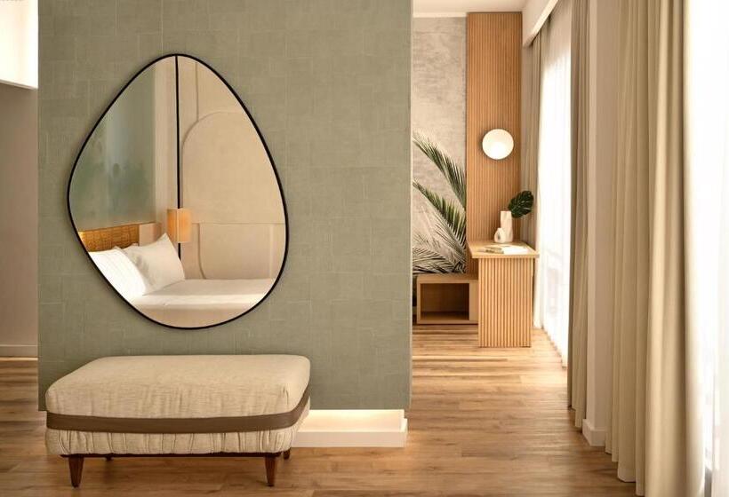 סוויטה נוף לים, Delfino Taranto