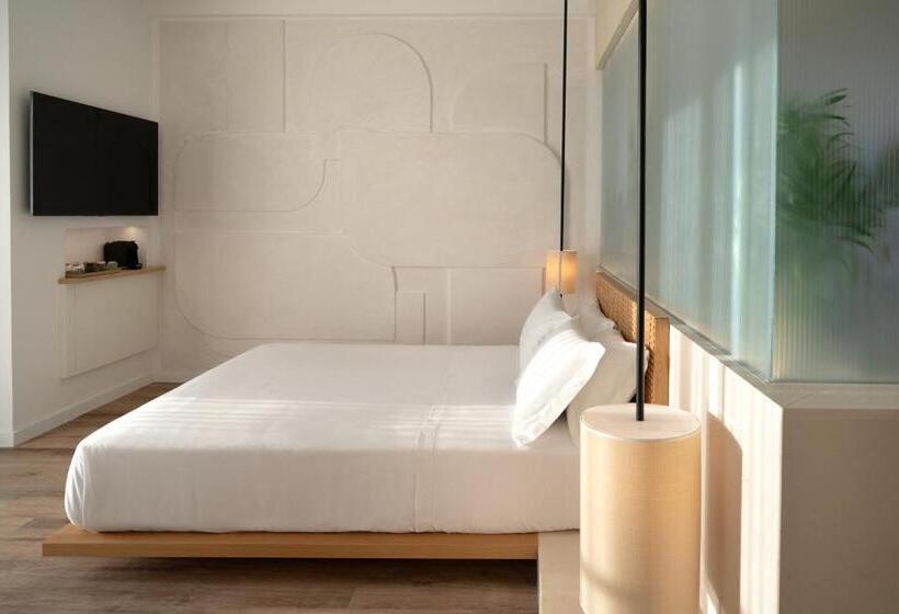 סוויטה נוף לים, Delfino Taranto