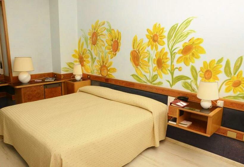 غرفة قياسية, Diplomatic