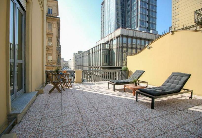 جناح جونيور, Diplomatic