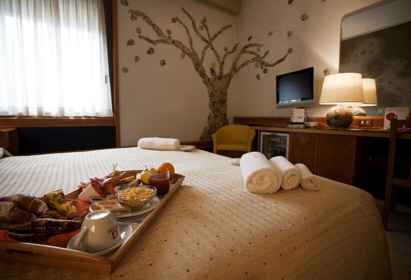 غرفة قياسية, Diplomatic