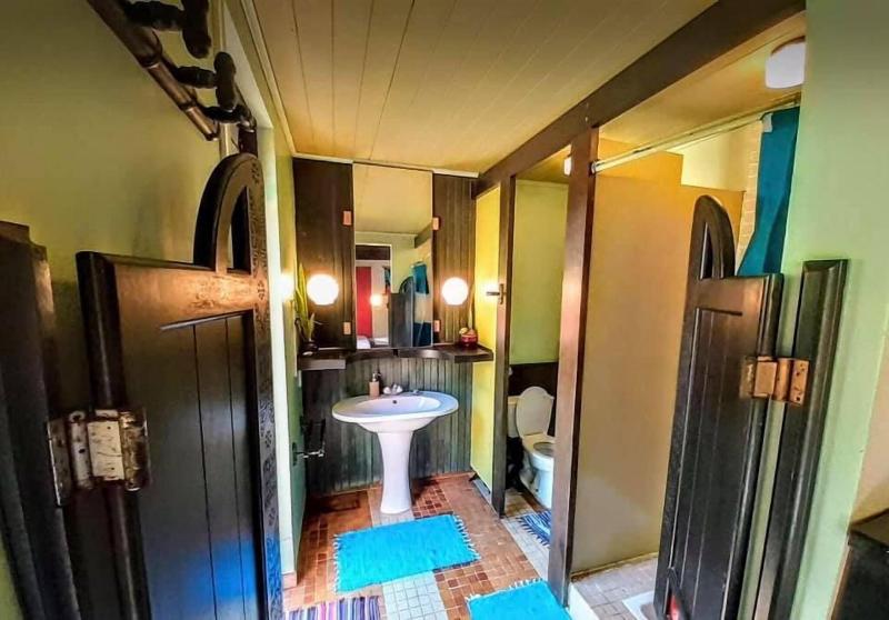 غرفة قياسية, Diplomatic