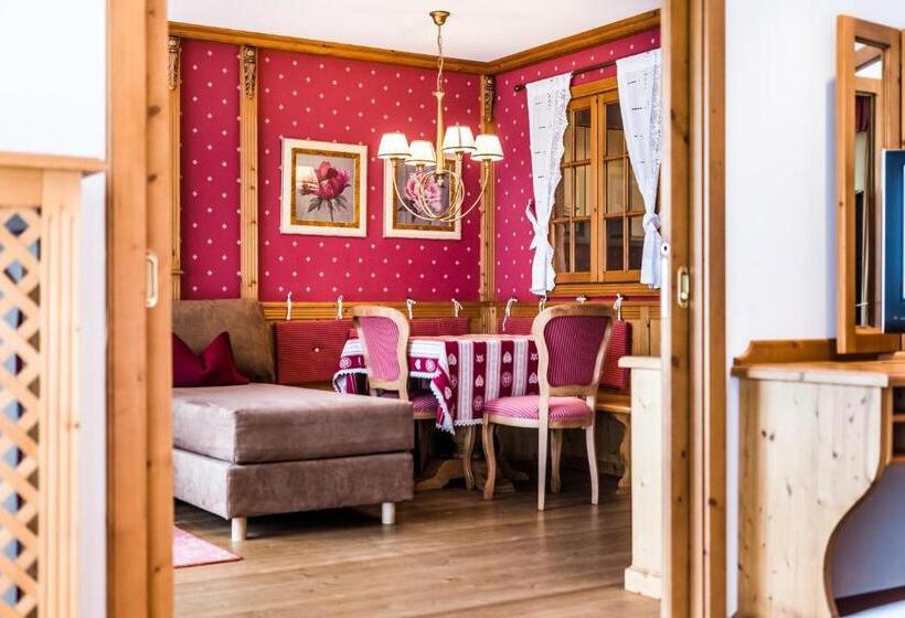 جناح, Granbaita Dolomites