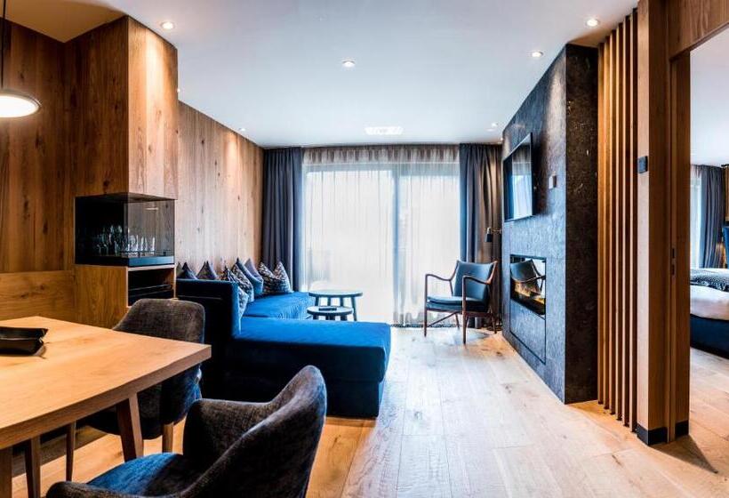 جناح مطلّ علي الجبل, Granbaita Dolomites