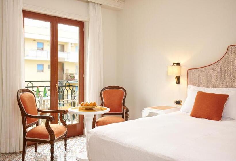 חדר סטנדרט עם מרפסת, Grand Hotel De La Ville