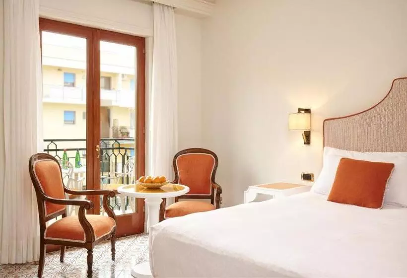 اتاق استاندارد با بالکن, Grand Hotel De La Ville