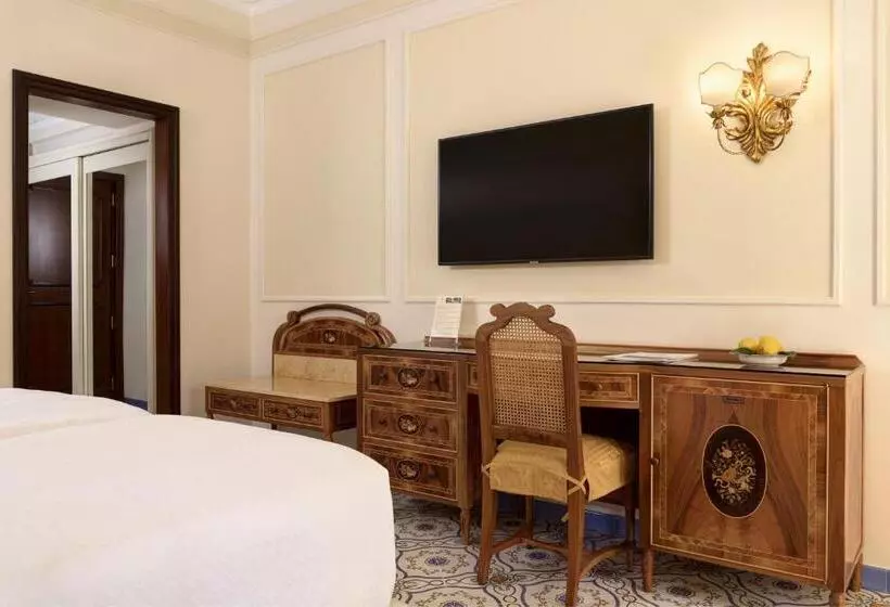 Classic room with balcony, Grand Hotel De La Ville
