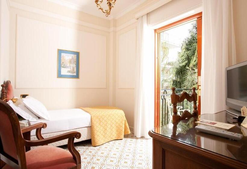 חדר סטנדרט יחיד עם מרפסת, Grand Hotel De La Ville