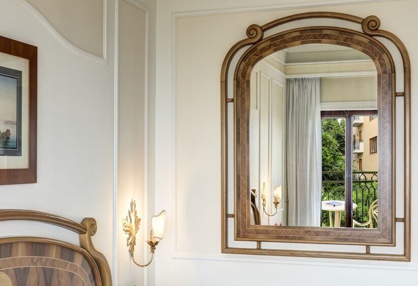 חדר סטנדרט יחיד עם מרפסת, Grand Hotel De La Ville