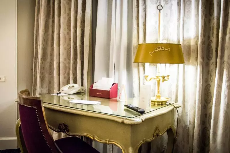 سوییت جونیور, Grand Hotel Sitea