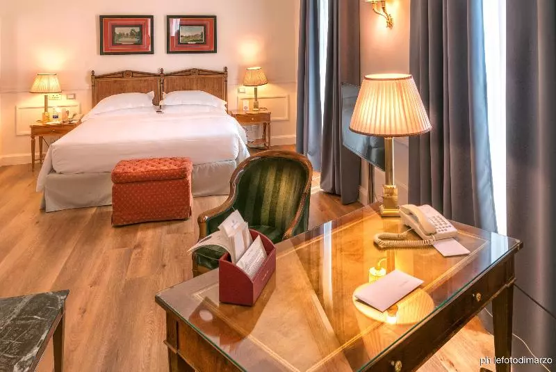 اتاق استاندارد سه نفره, Grand Hotel Sitea