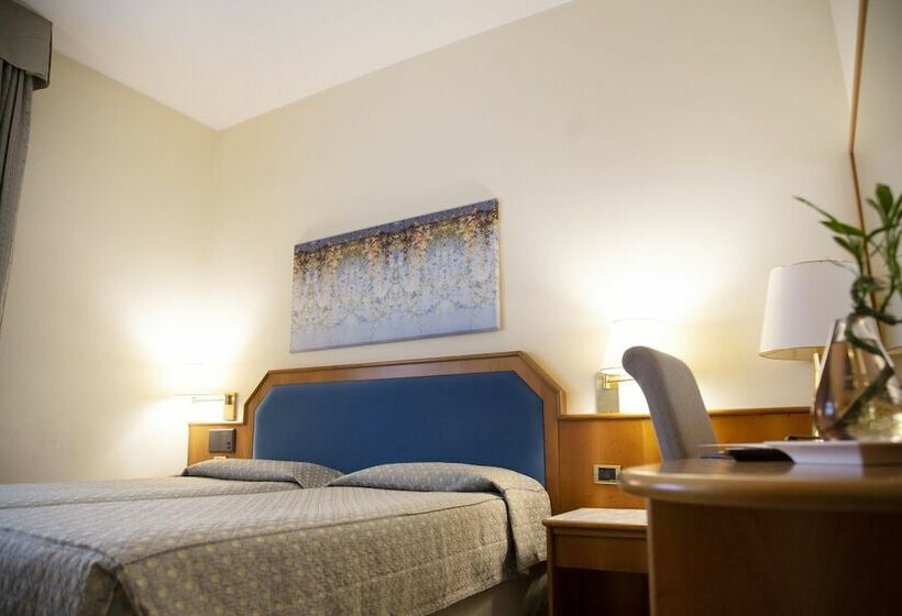 Номер Стандарт, Ih Hotels Milano Eur   Trezzano Sul Naviglio