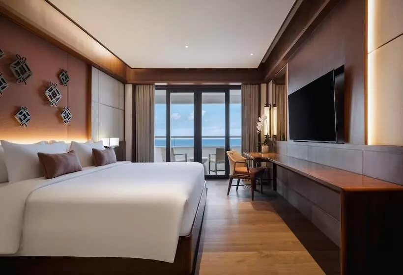 Camera Deluxe, Bali Beach