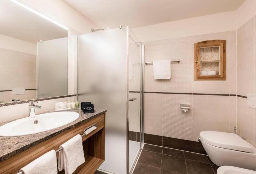 Номер Стандарт, Mirabell Dolomites Hotel Luxury Ayurveda & Spa